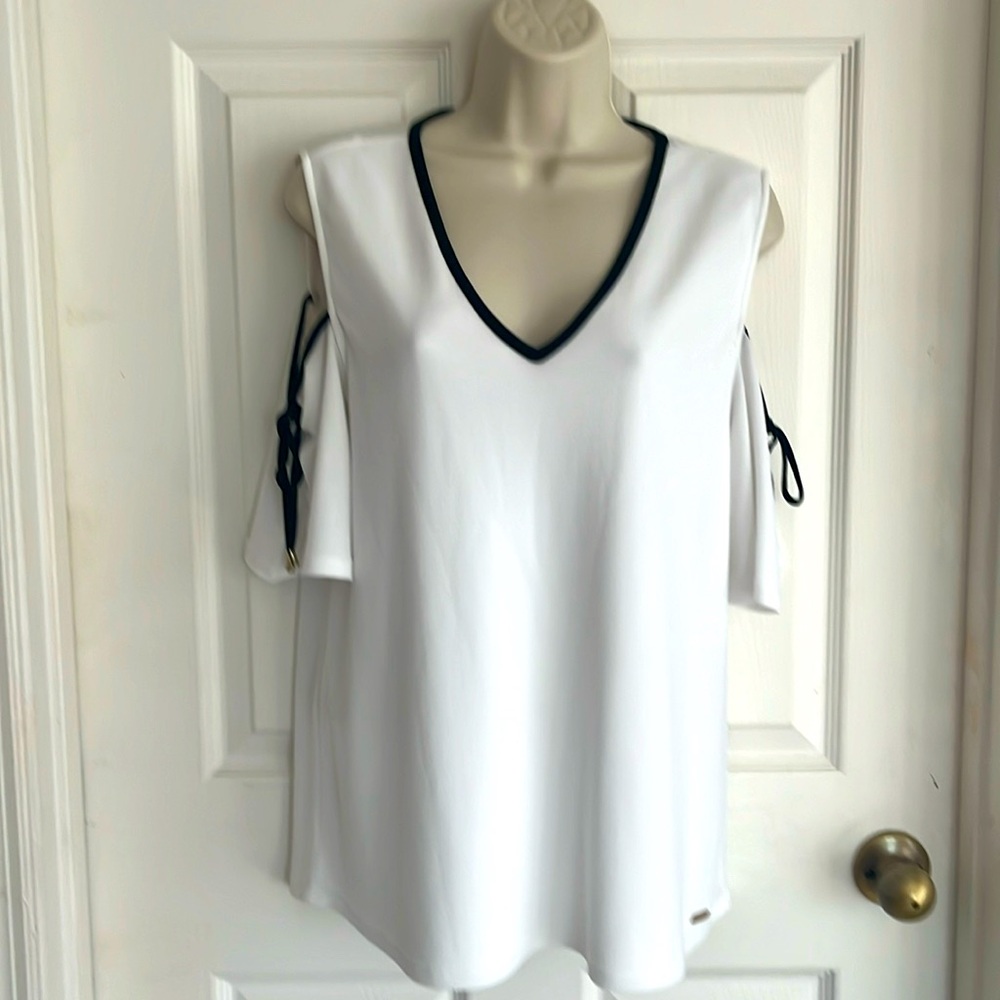 Calvin Klien looose white top